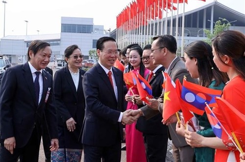 President Vo Van Thuong begins official visit to Laos - ảnh 1