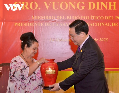 NA Chairman praises Vietnam-Cuba special, faithful relationship  - ảnh 1
