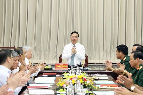 President Vo Van Thuong visits Military Region 9 Command - ảnh 2