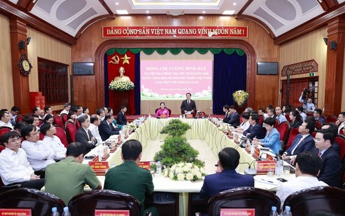 NA Chairman urges Ha Nam to push administrative reform, improve business environment  - ảnh 1