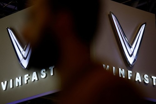 VinFast breaks ground first EV factory in India - ảnh 1