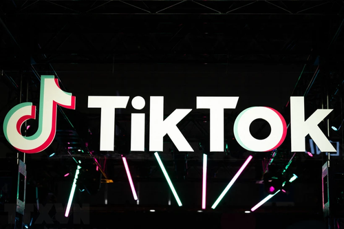 China reacts to US House passing bill to force TikTok to separate from parent company - ảnh 1