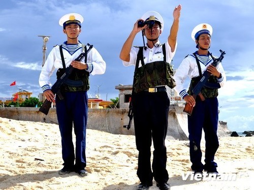 清化省举行越南边境海洋岛屿主权展 - ảnh 1