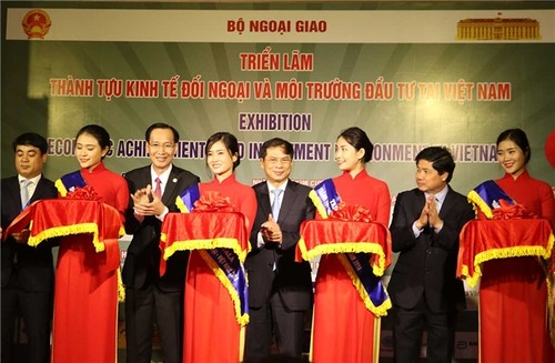 “越南对外经济与投资环境成就”展在胡志明市举行  - ảnh 1