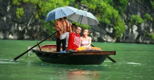 今年4月份越南共接待100万人次国际游客   - ảnh 1