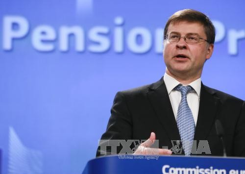 欧盟委员会建议终止因公债问题对希腊采取的强制措施   - ảnh 1