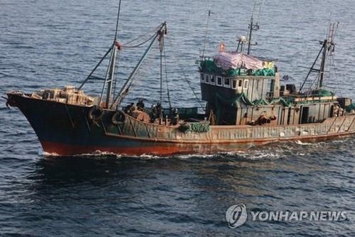 中国与韩国重启打击黄海海域非法捕捞的共同巡逻活动 - ảnh 1