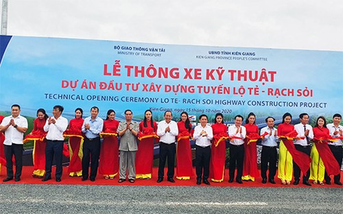 越南坚江省路得 - 迪石高速公路技术性通车 - ảnh 1