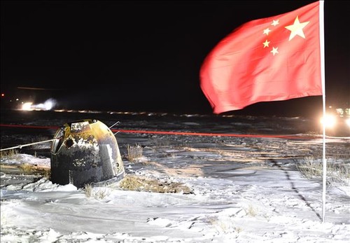 中国嫦娥五号探测器返回地球 - ảnh 1