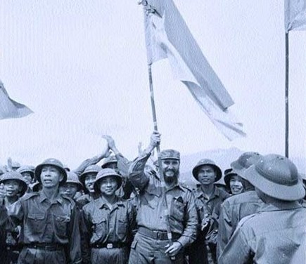 เวียดนามไว้ทุกข์ให้แก่ผู้นำการปฏิวัติคิวบา ฟิเดล คาสโตร ในวันที่ 4 ธันวาคม  - ảnh 1