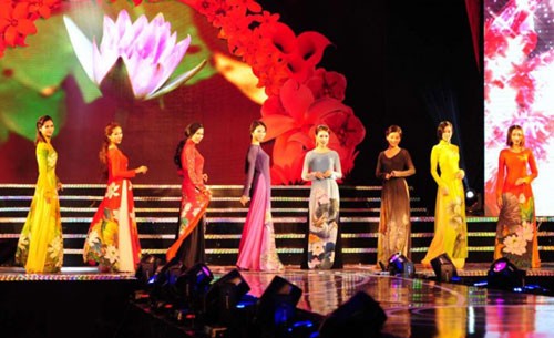 В Хошимине состоится  3-й праздник традиционного платья "аозай" - ảnh 1
