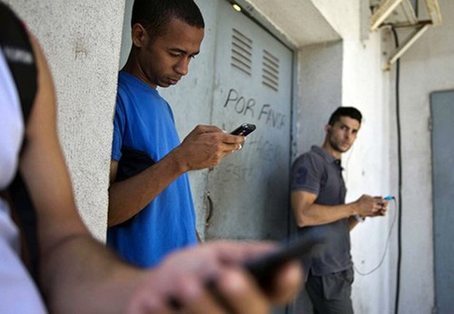 Число пользователей соцсетей на Кубе резко увеличилось в 2016 году - ảnh 1