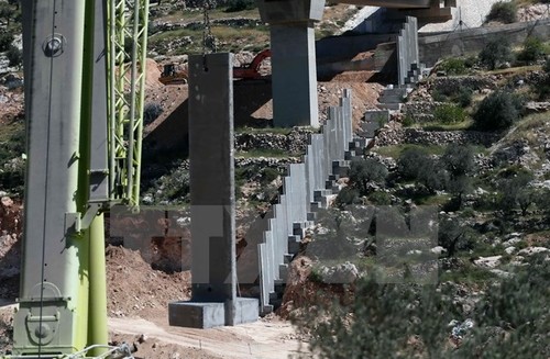 Израиль построил новую стену вдоль границы с Западным берегом реки Иордан - ảnh 1