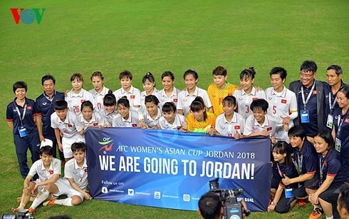 Азиатская конфедерация футбола прославляет женскую сборную Вьетнама  - ảnh 1