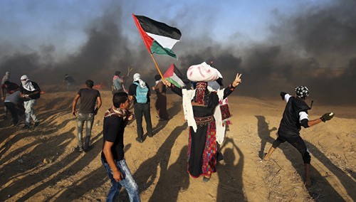 Более 180 палестинцев пострадали в стычках с израильской армией в Газе - ảnh 1
