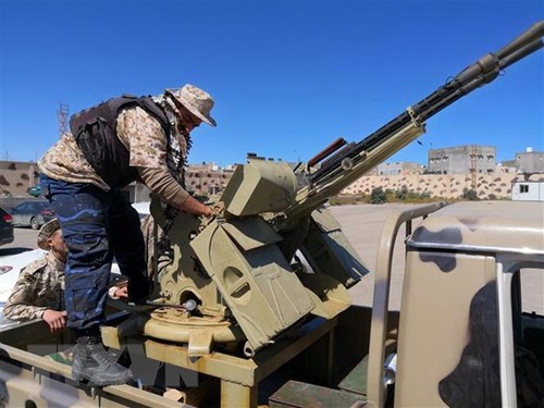 Боевые действия продолжаются в Триполи, несмотря на призыв ООН прекратить огонь - ảnh 1