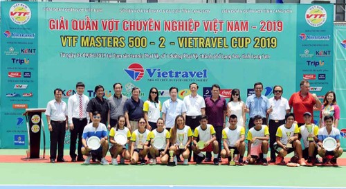 Закрылся турнир профессиональных вьетнамских теннисистов Vietravel Cup 2019 - ảnh 1