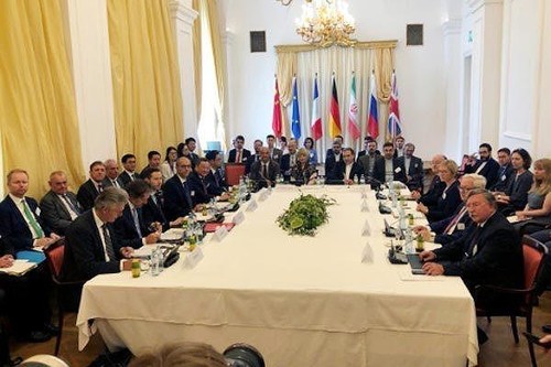 «Пятерка» и Иран обсудили спасение ядерной сделки в Вене - ảnh 1