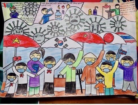 Ученики в провинции Кантхо нарисовали рисунки на тему борьбы с короновирусом - ảnh 13