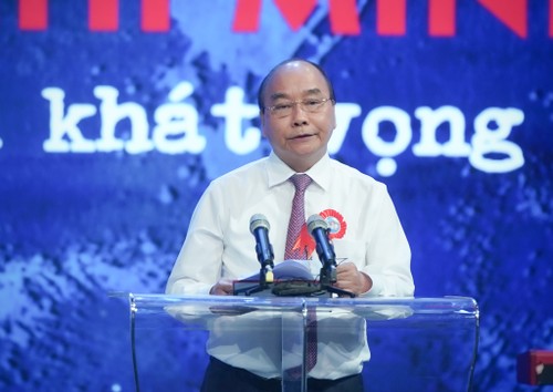 Брать пример с президента Хо Ши Мина, чтобы служить народу и Отечеству - ảnh 1