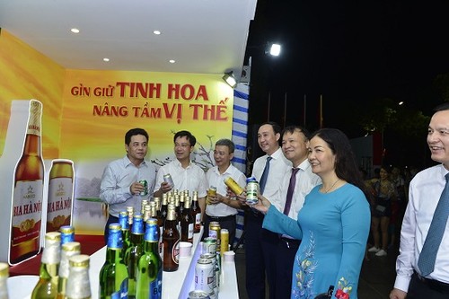 В Ханое состоялась программа «Гордость за вьетнамские бренды» 2020 года  - ảnh 1