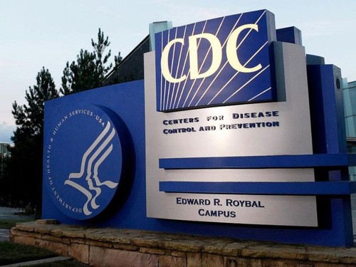 В CDC признали передачу коронавируса по воздуху  - ảnh 1