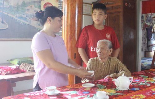 Сохранение традиционных семейных ценностей во Вьетнаме - ảnh 1