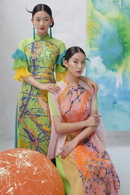 Новая коллекция модельера Кенни Тхая с посланием о светлом будущем - ảnh 3