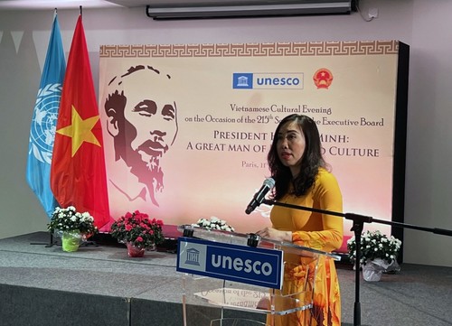 Празднование 35-й годовщины принятия резолюции ЮНЕСКО в честь президента Хо Ши Мина - ảnh 1