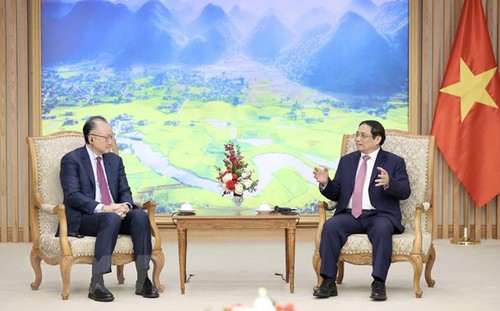 Премьер-министр Вьетнама принял зампредседателя Глобального партнерского Фонда инфраструктуры - ảnh 1