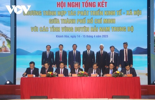 Вьетнам привлекает инвестиции в базовую инфраструктуру для максимального использования региональных преимуществ - ảnh 2