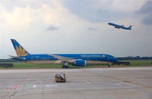 «Vietnam Airlines» вошла в топ-10 лучших международных авиакомпаний 2023 года - ảnh 1