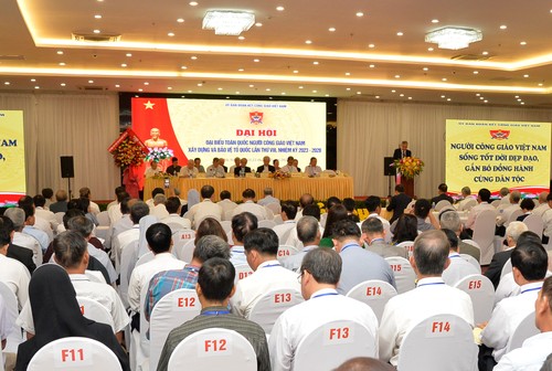 Открытие 8-го съезда вьетнамских католиков по строительству и защите Отечества - ảnh 1