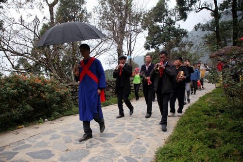 Церемония встречи невесты народности  Зяй в провинции Лайчау - ảnh 3