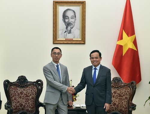 Вице-премьер Чан Лыу Куанг принял зампредседателя правления компании Huawei - ảnh 1