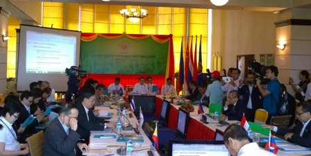 ASEAN SOMs and related meetings discuss situation in the East Sea - ảnh 1