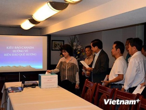Overseas Vietnamese in Canada look toward the homeland’s sea and islands - ảnh 1