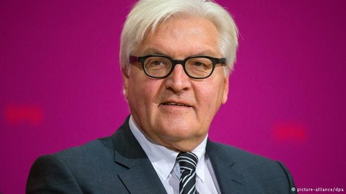 German Foreign Minister calls for immediate meeting of parties to Ukrainian conflict  - ảnh 1