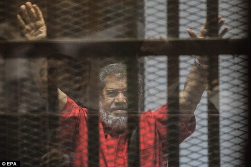 Former Egyptian President Mohamed Morsi sentenced to life in prison - ảnh 1