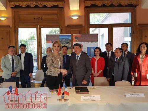Vietnam, France to jointly develop geoparks - ảnh 1