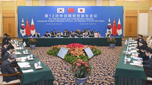 China, Japan, and South Korea to promote free trade negotiation - ảnh 1