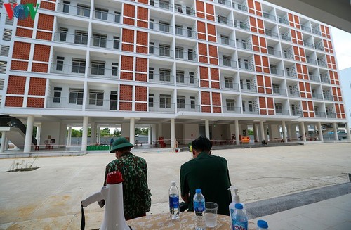 COVID-19: Inside a concentrated quarantine facility in Da Nang hotspot - ảnh 16