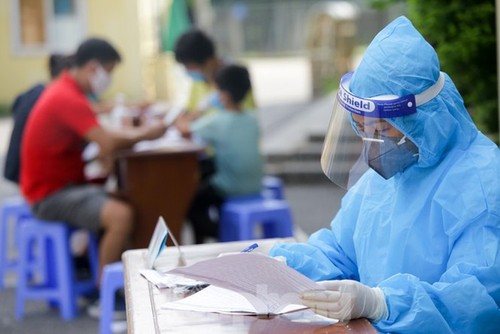 RT-PCR tests show 652 negative COVID-19 results in Hanoi - ảnh 1