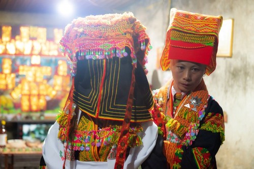 Late night weddings a Dao community staple - ảnh 7