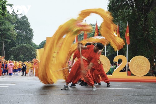 Dragon Dance Festival 2020 excites crowds in Hanoi - ảnh 10
