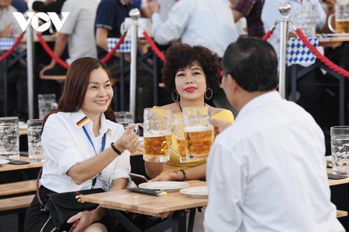 Sampling German beer in Vietnam - ảnh 13