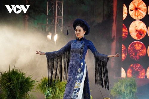 Fashion show opens Ao Dai Festival in HCM City - ảnh 6