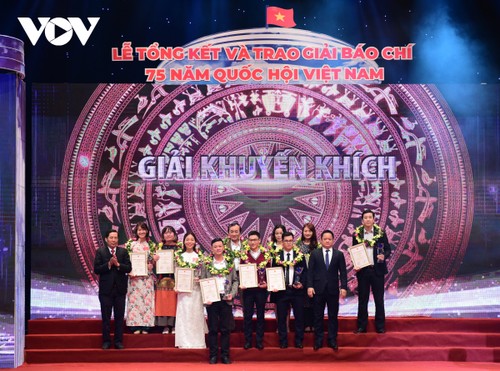 Giải báo chí “75 năm Quốc hội Việt Nam”: VOV đoạt 03 giải - ảnh 8