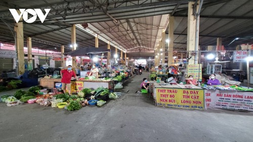 Người dân Bắc Ninh thực hiện đi chợ theo thẻ - ảnh 5