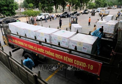 1.5 million doses of Moderna vaccines arrive in Vietnam - ảnh 6